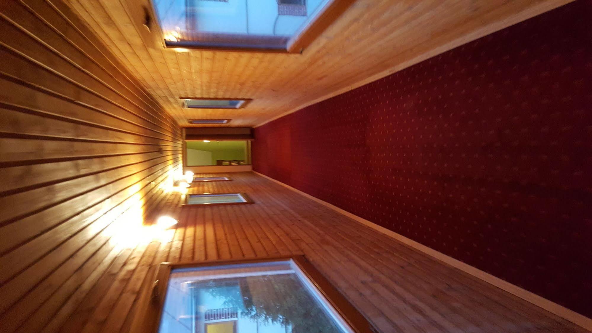 Hotel Carpatia Pozsony Kültér fotó